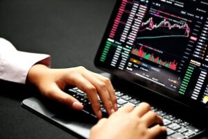A step-by-step guide to succeed as a trader