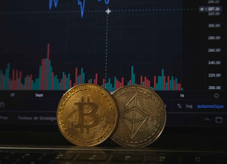 How TradingView Facilitates Cryptocurrency Trading - img1
