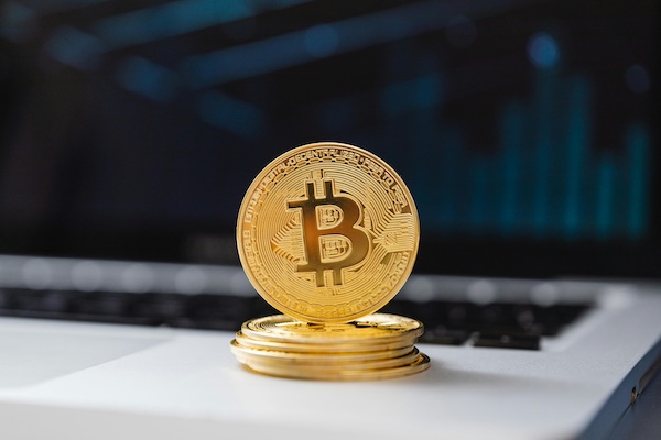 The Cryptocurrencies Best Positioned to Challenge Bitcoin by 2026