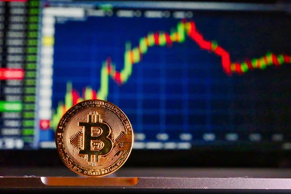 Top Strategies for Navigating Volatile Crypto Markets